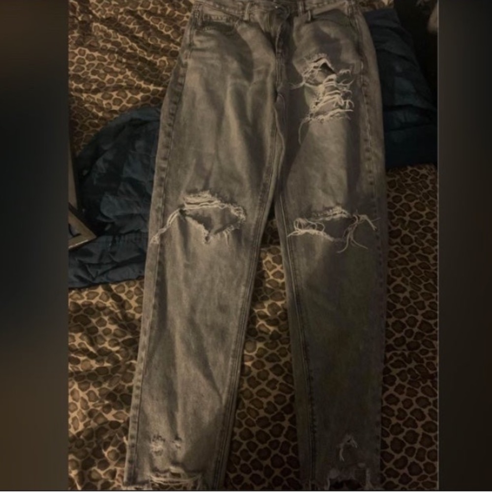 american eagle size 4 never worn!